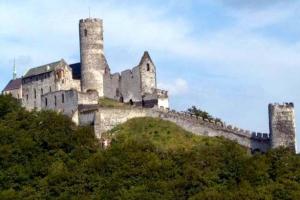 kasteel van Kašperské Hory, wandelroutes Tsjechie